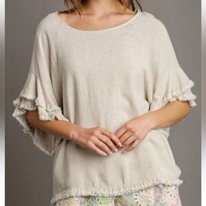 UMGEE Ivory Short Sleeve Top Sz S Fringed Sleeves And Hem